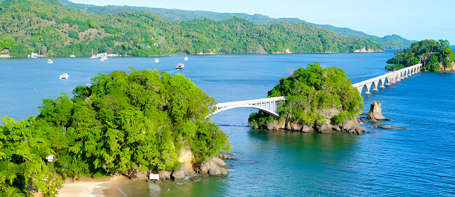 Samaná : De la Forêt Tropicale à la Côte