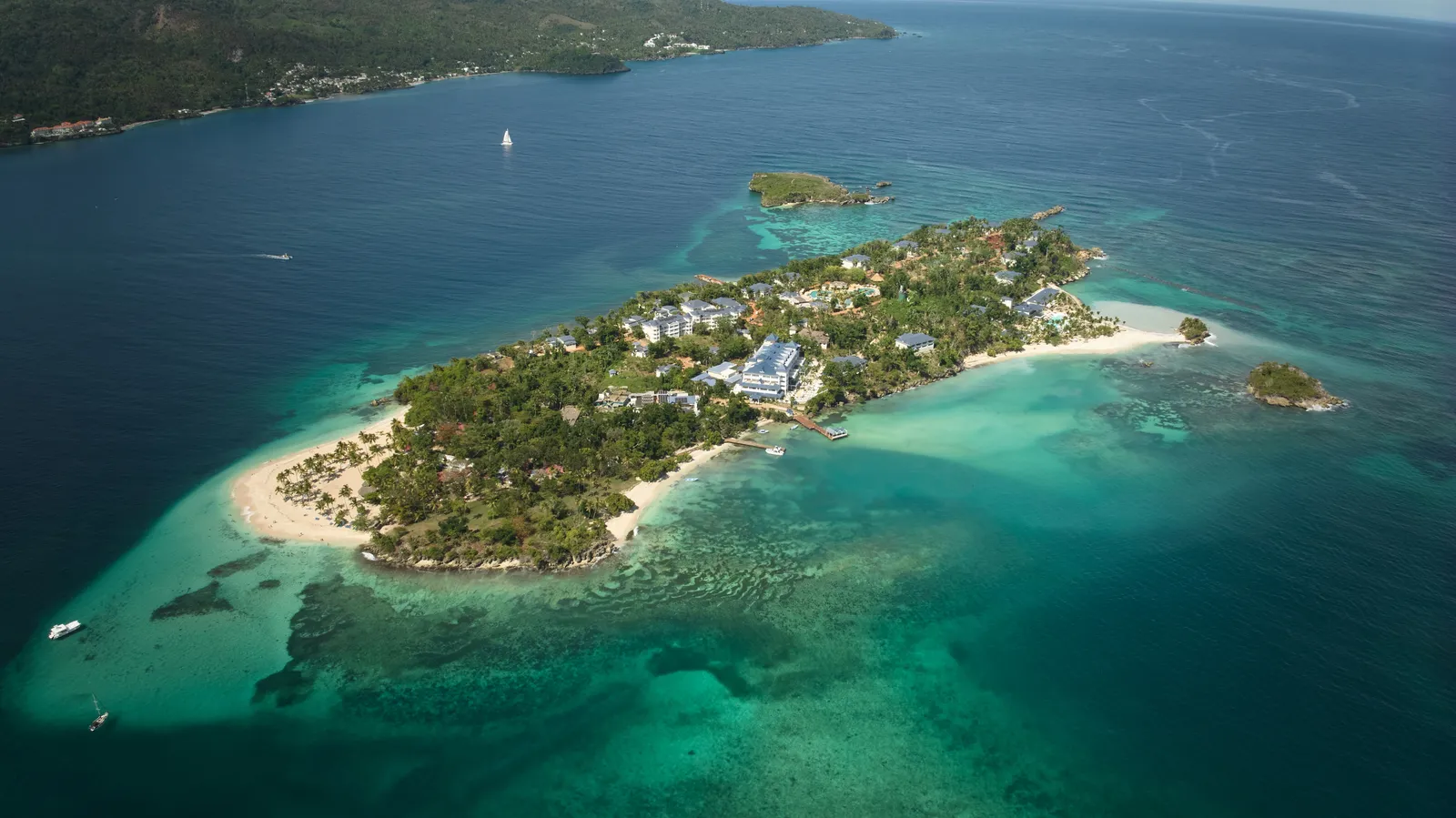 Cayo Levantado, Bahía de Samaná